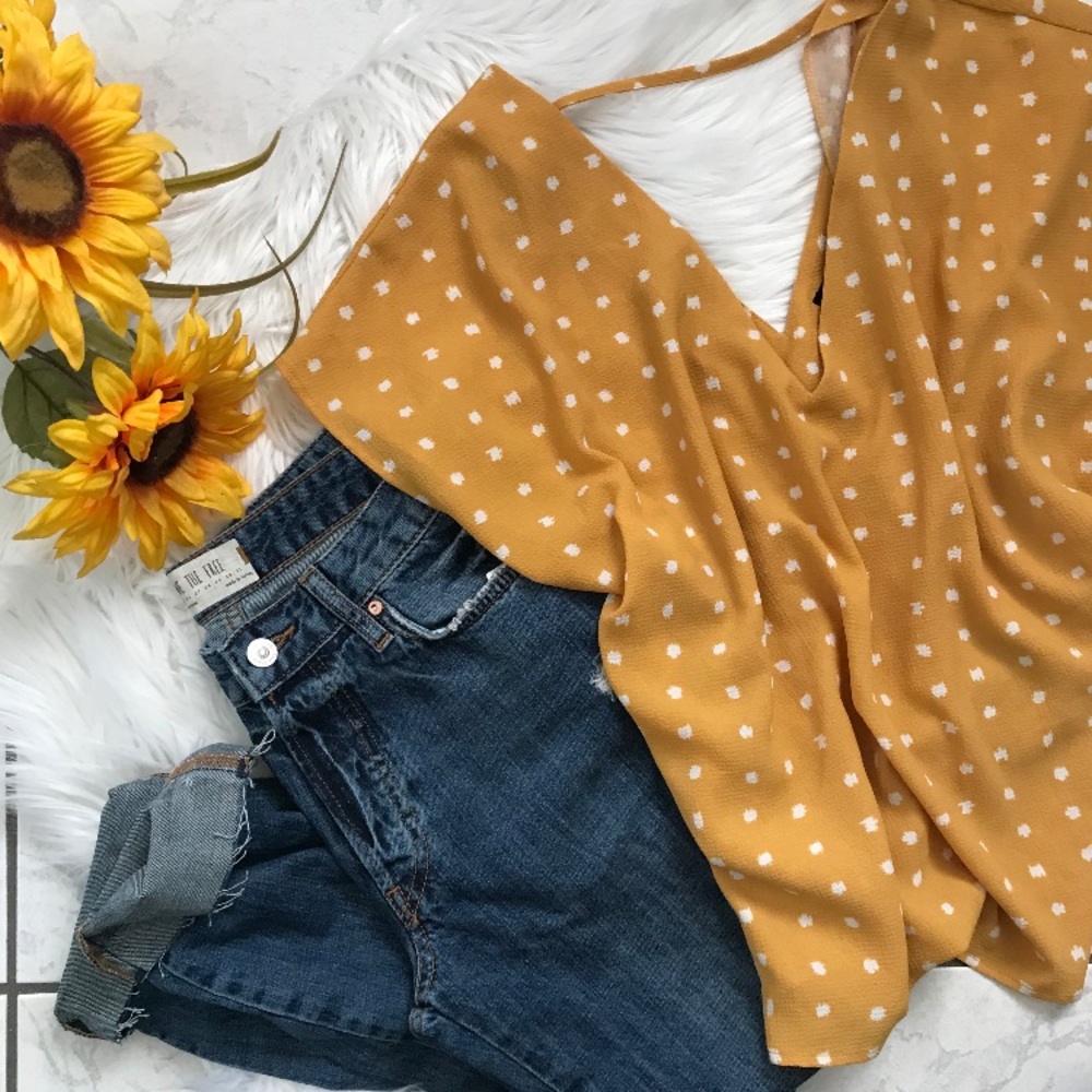 Forever 21 yellow top with dots